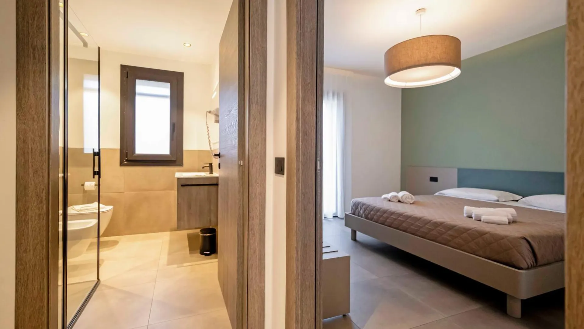 Apartmentsgarda 0*, Garda (Verona) Italien