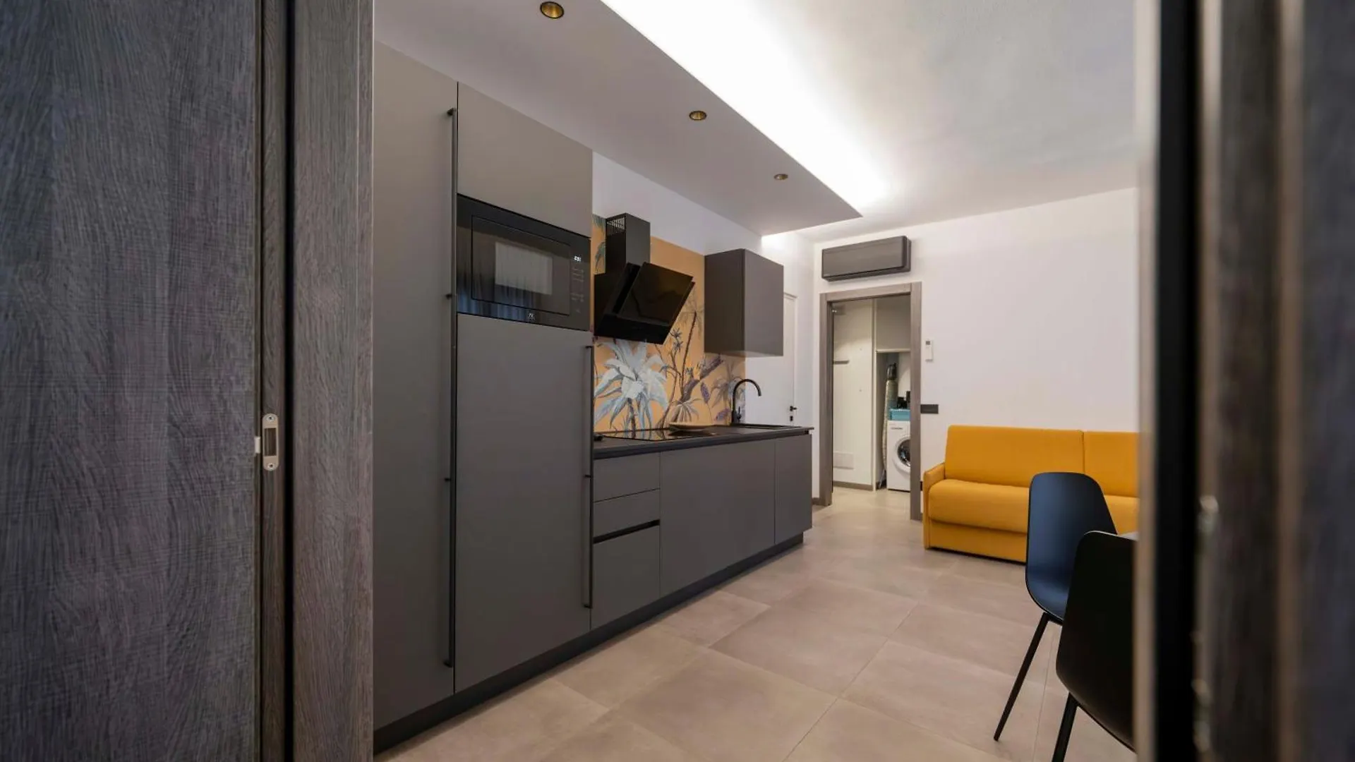 Apartmentsgarda 0*, Garda (Verona) Italien